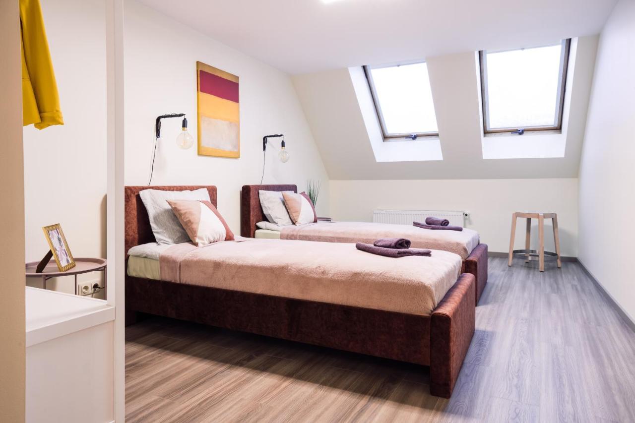 Rothko Apartment/8 Guests/4Bedrooms/Riga Old Town Εξωτερικό φωτογραφία