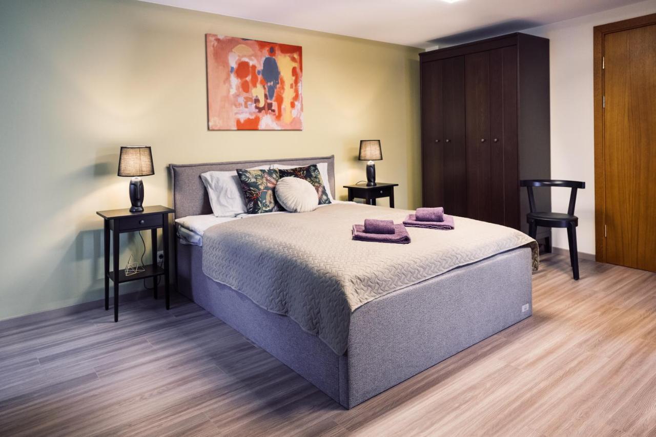 Rothko Apartment/8 Guests/4Bedrooms/Riga Old Town Εξωτερικό φωτογραφία