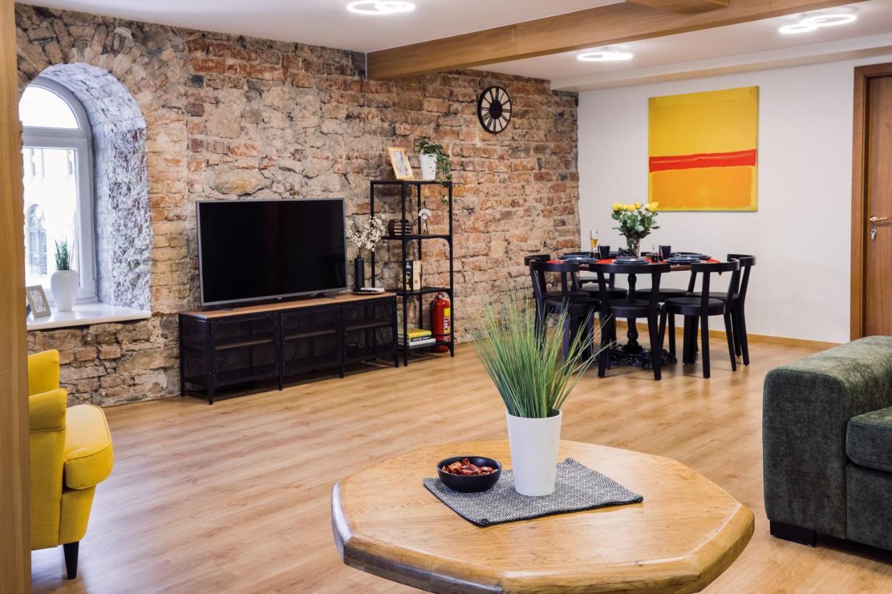 Rothko Apartment/8 Guests/4Bedrooms/Riga Old Town Εξωτερικό φωτογραφία