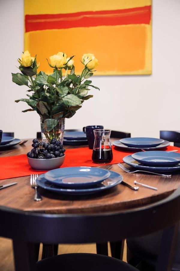 Rothko Apartment/8 Guests/4Bedrooms/Riga Old Town Εξωτερικό φωτογραφία